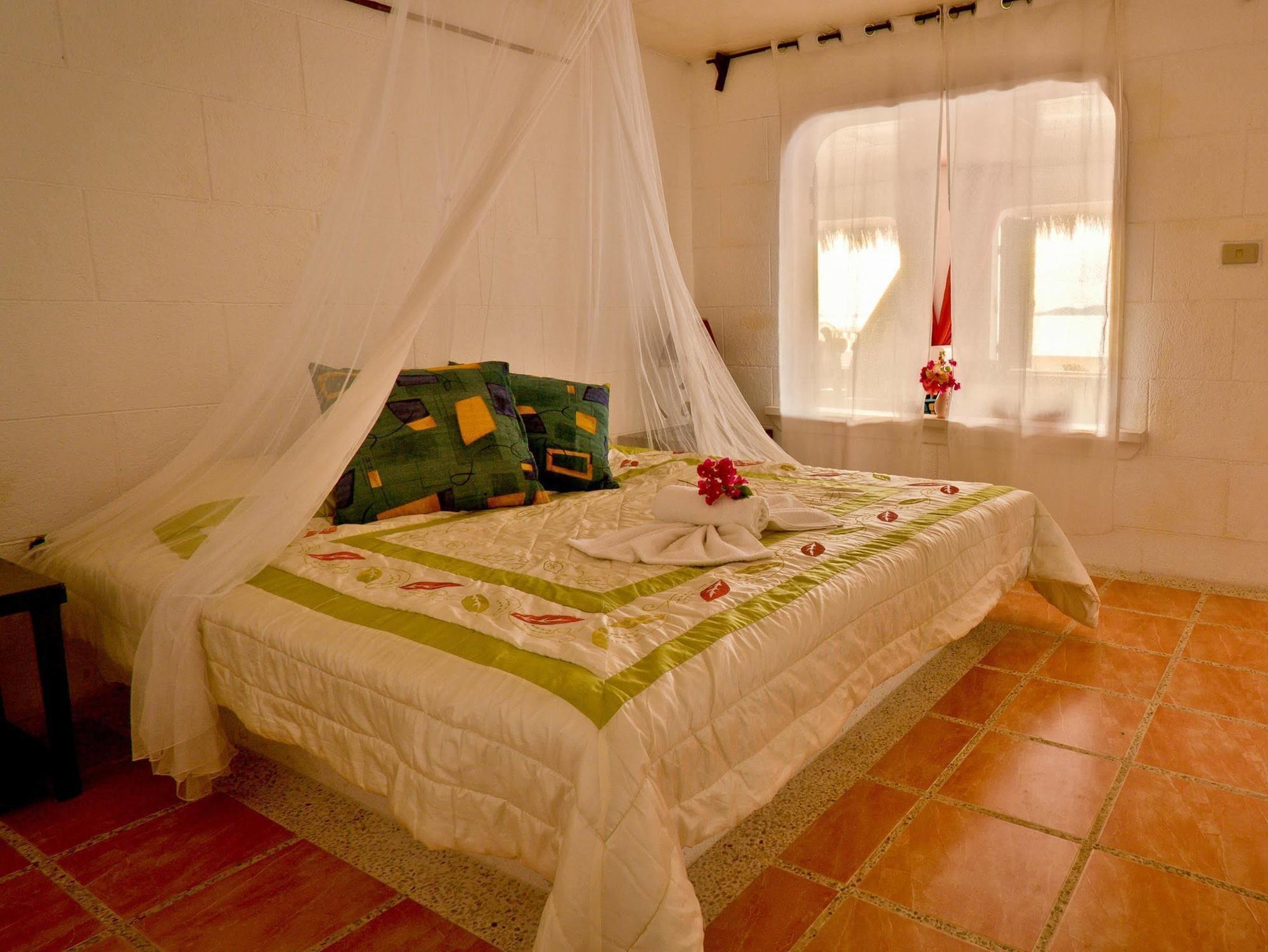 Pierhouse Lodging Busuanga Exterior photo